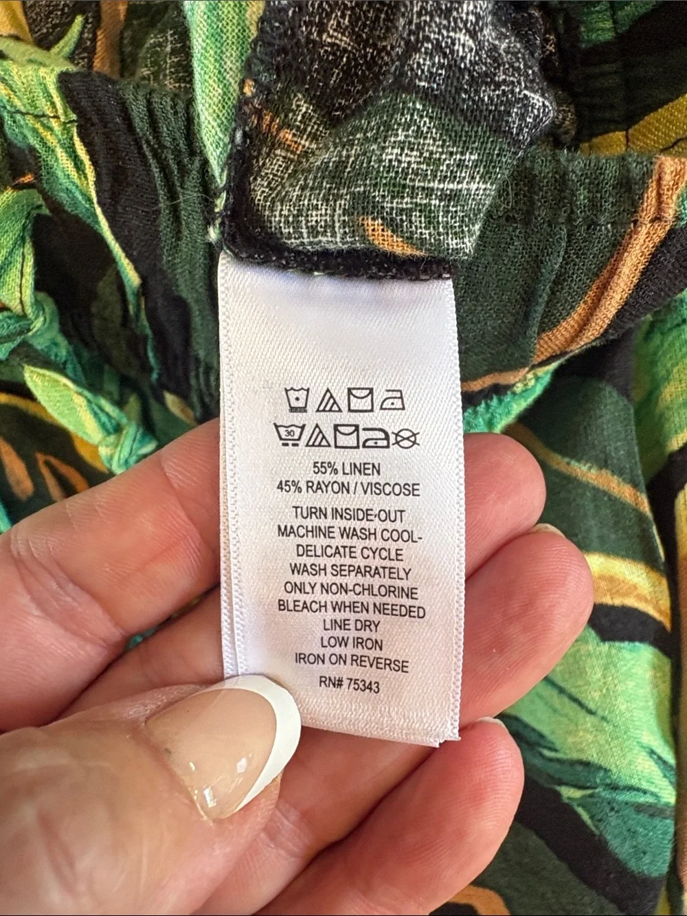 Like new Rachel Zoe linen blend tropical patterned pant